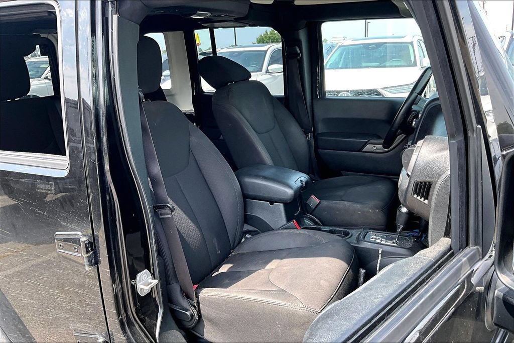 Used 2017 Jeep Wrangler Unlimited Sport w/ Quick Order Package 24S AWD/4WD image 9