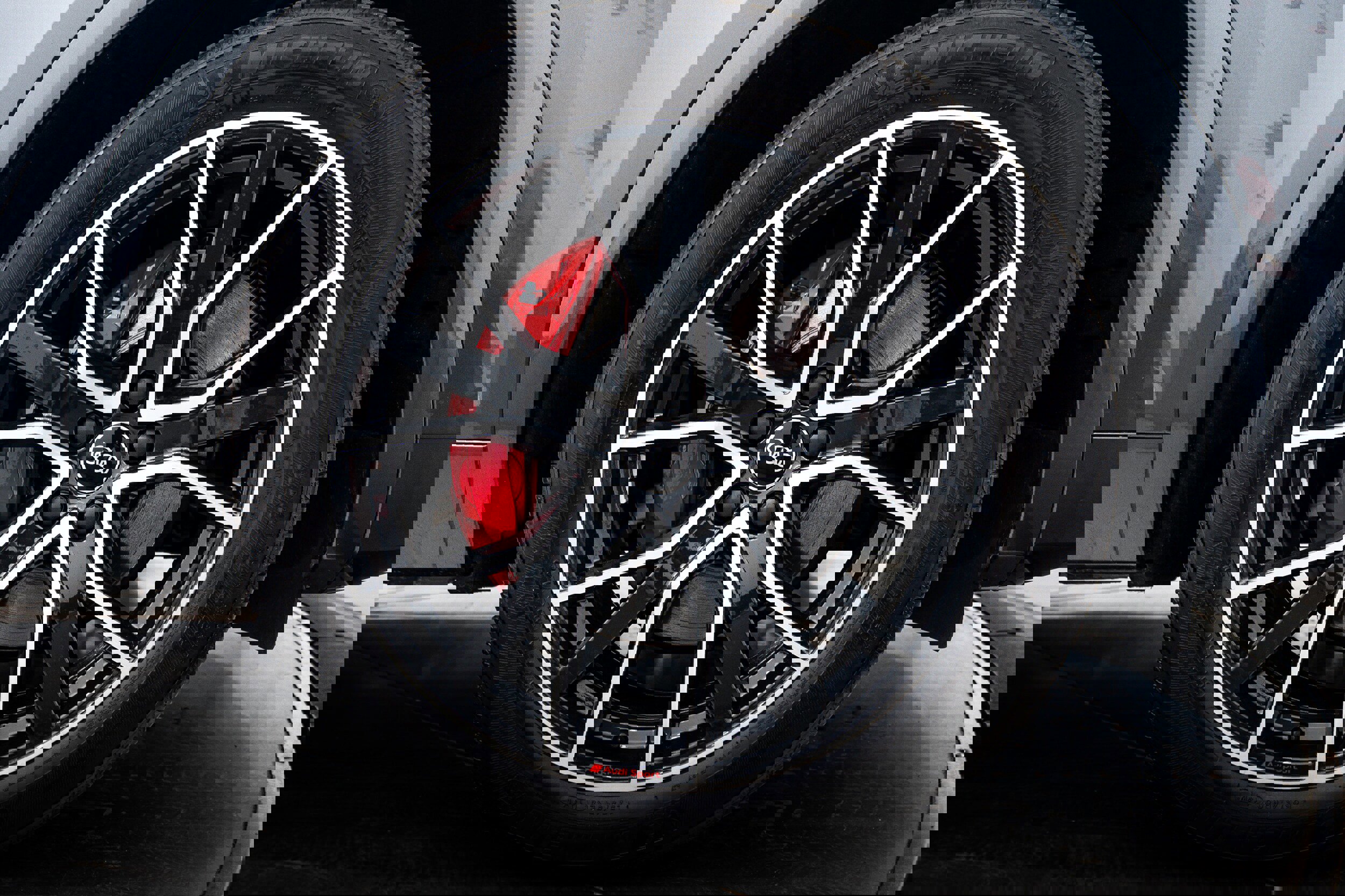 Certified 2022 Audi SQ5 Premium Plus image 23