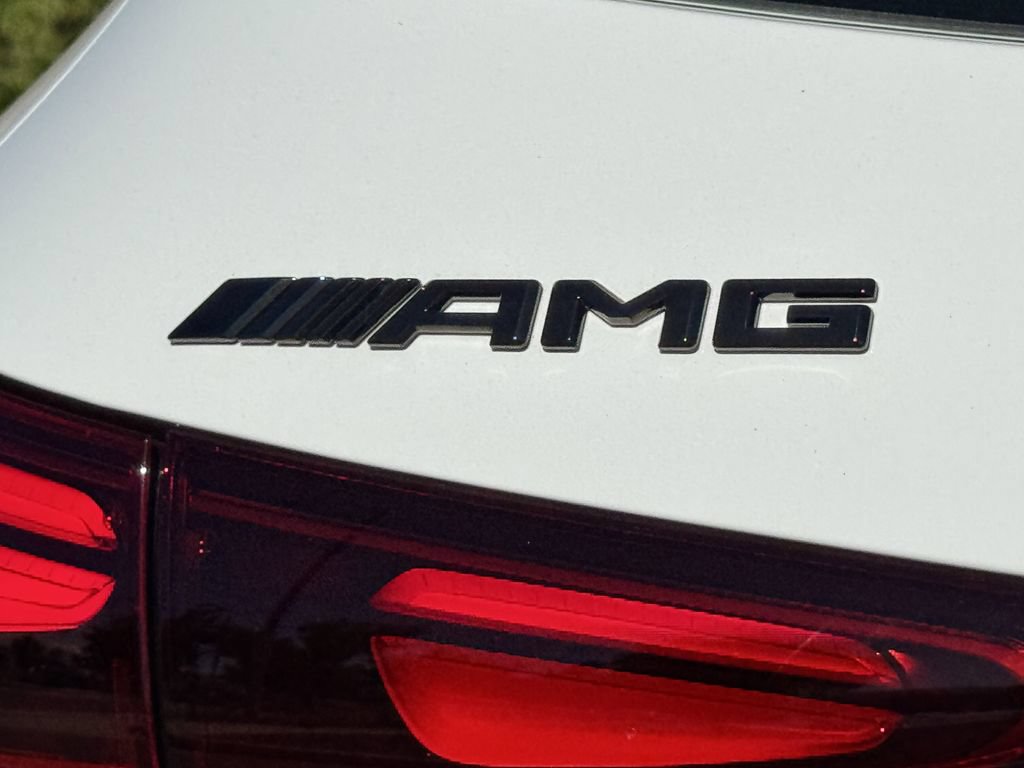 Used 2025 Mercedes-Benz GLA 35 AMG 4MATIC image 14