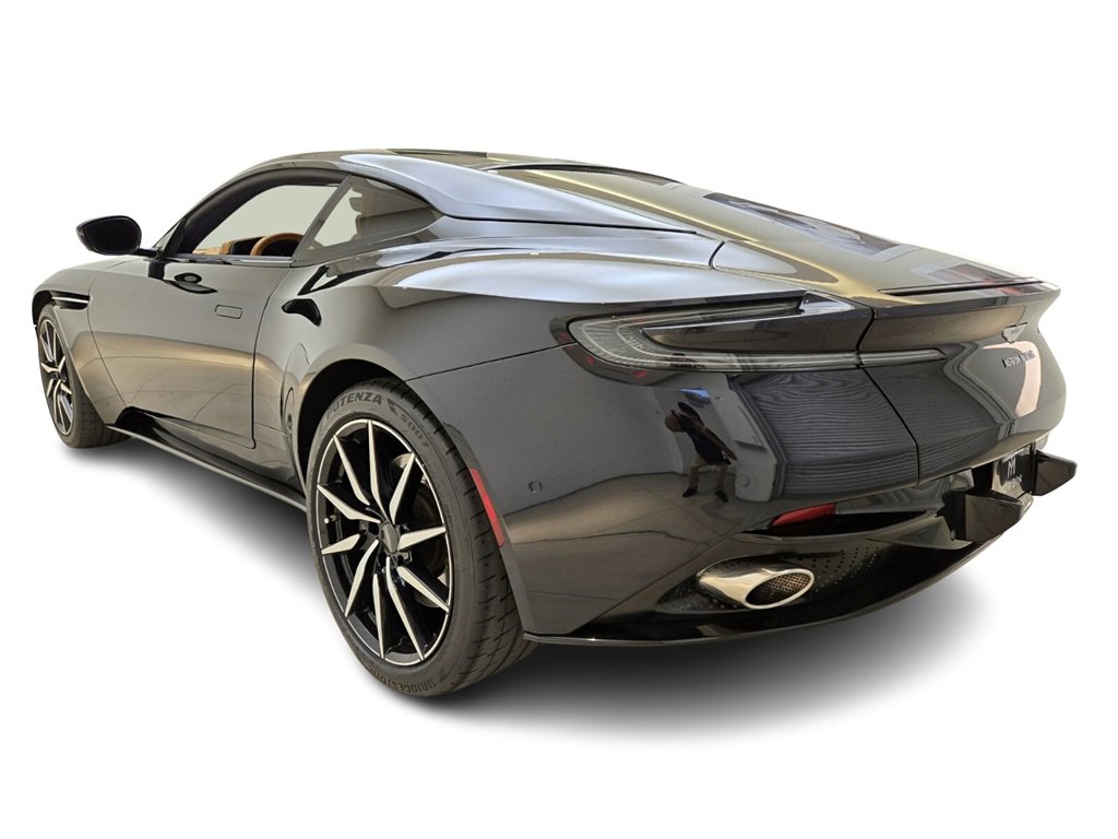 Used 2021 Aston Martin DB11 image 11