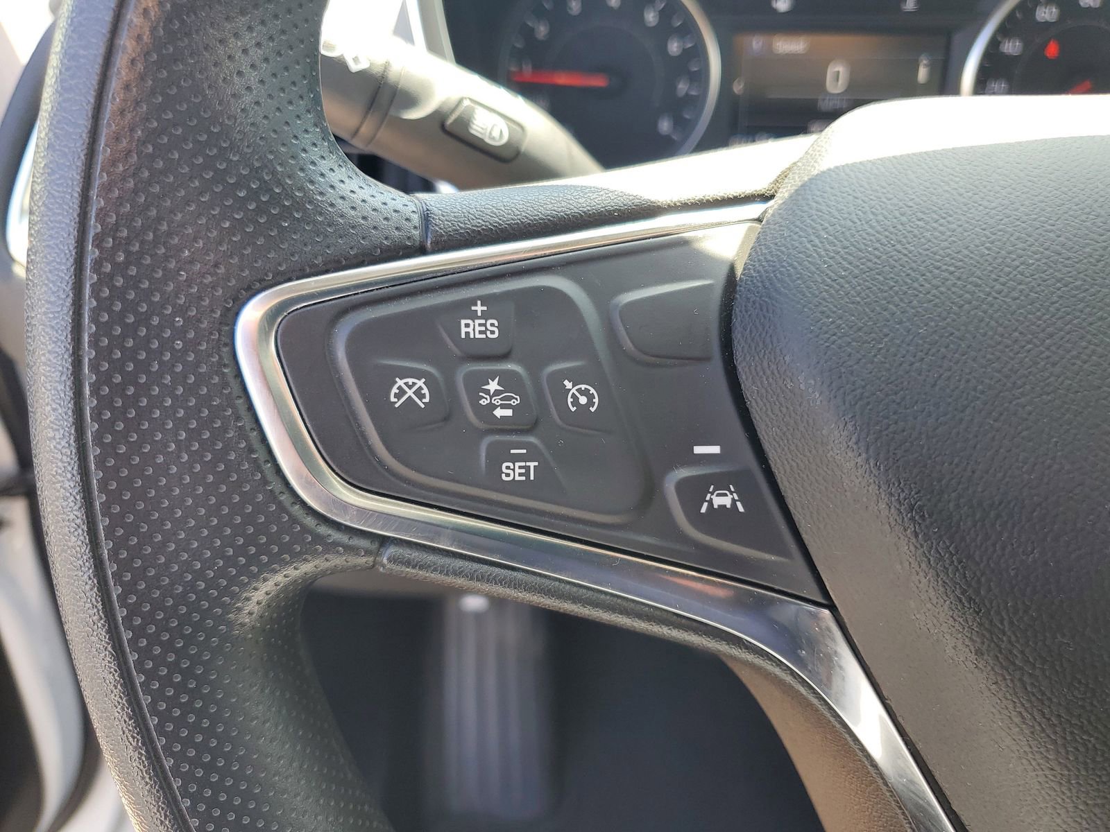 Used 2023 Chevrolet Equinox LS w/ LS Convenience Package image 11