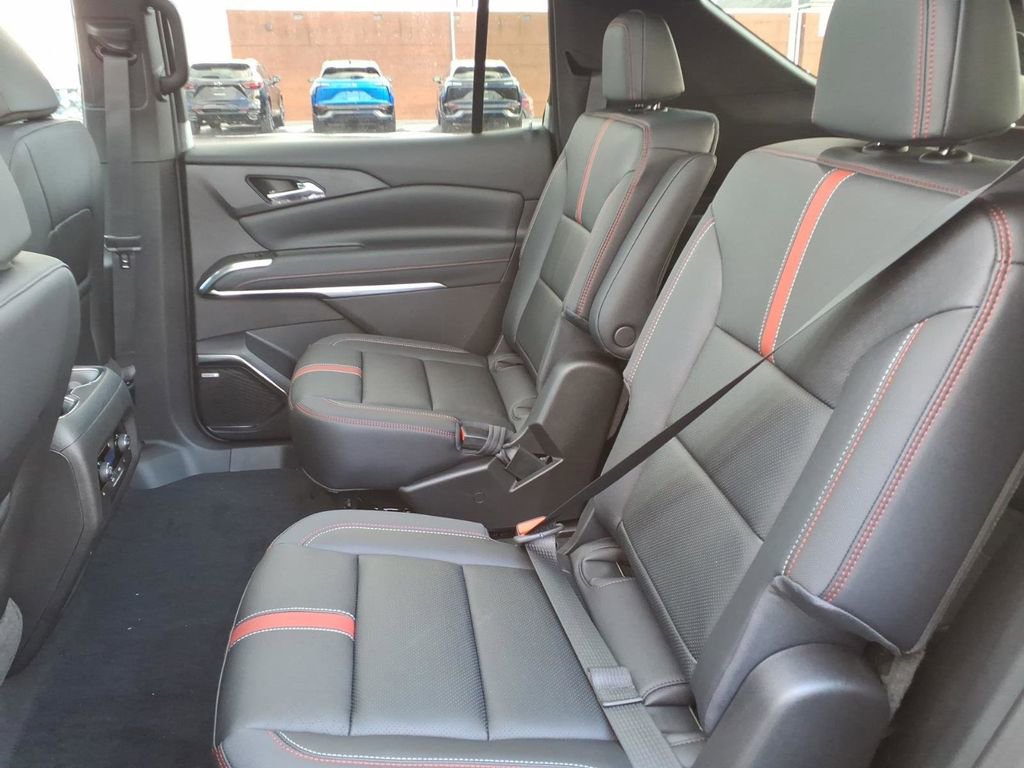 New 2026 Chevrolet Traverse RS w/ LPO, Floor Liner Package image 6