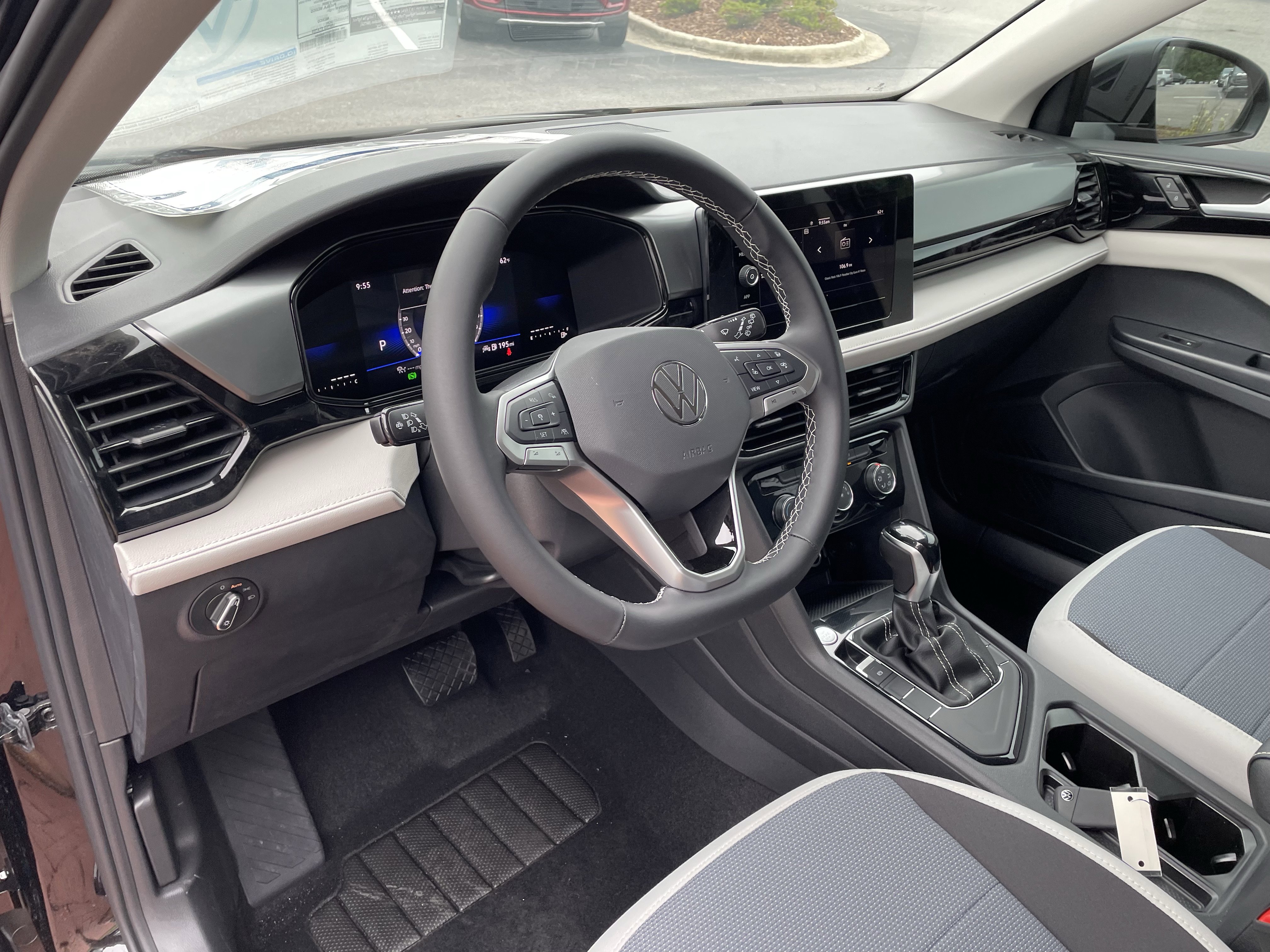 New 2026 Volkswagen Taos S FWD image 15