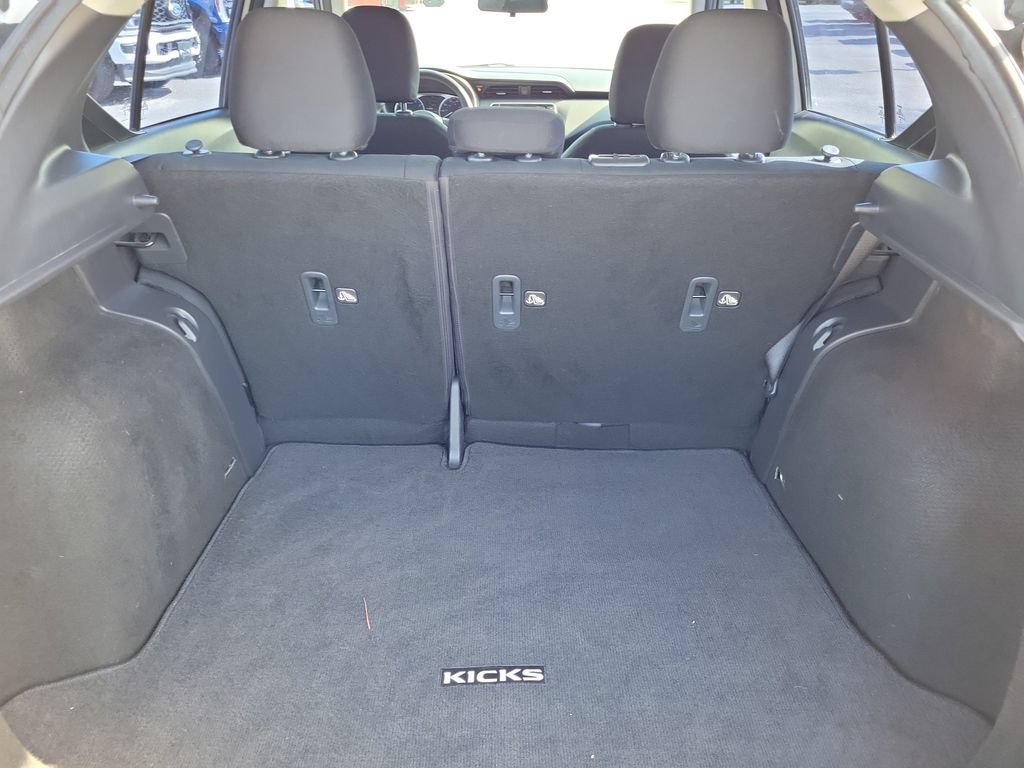 Used 2024 Nissan Kicks S FWD image 8