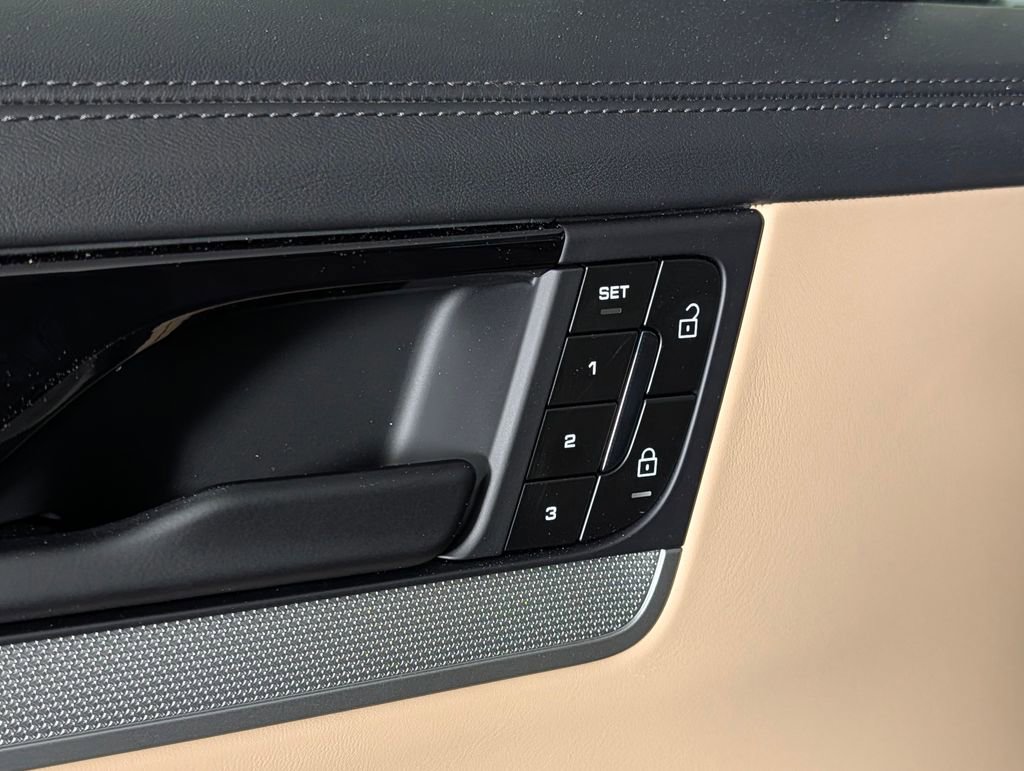 New 2026 Porsche Cayenne Coupe image 27