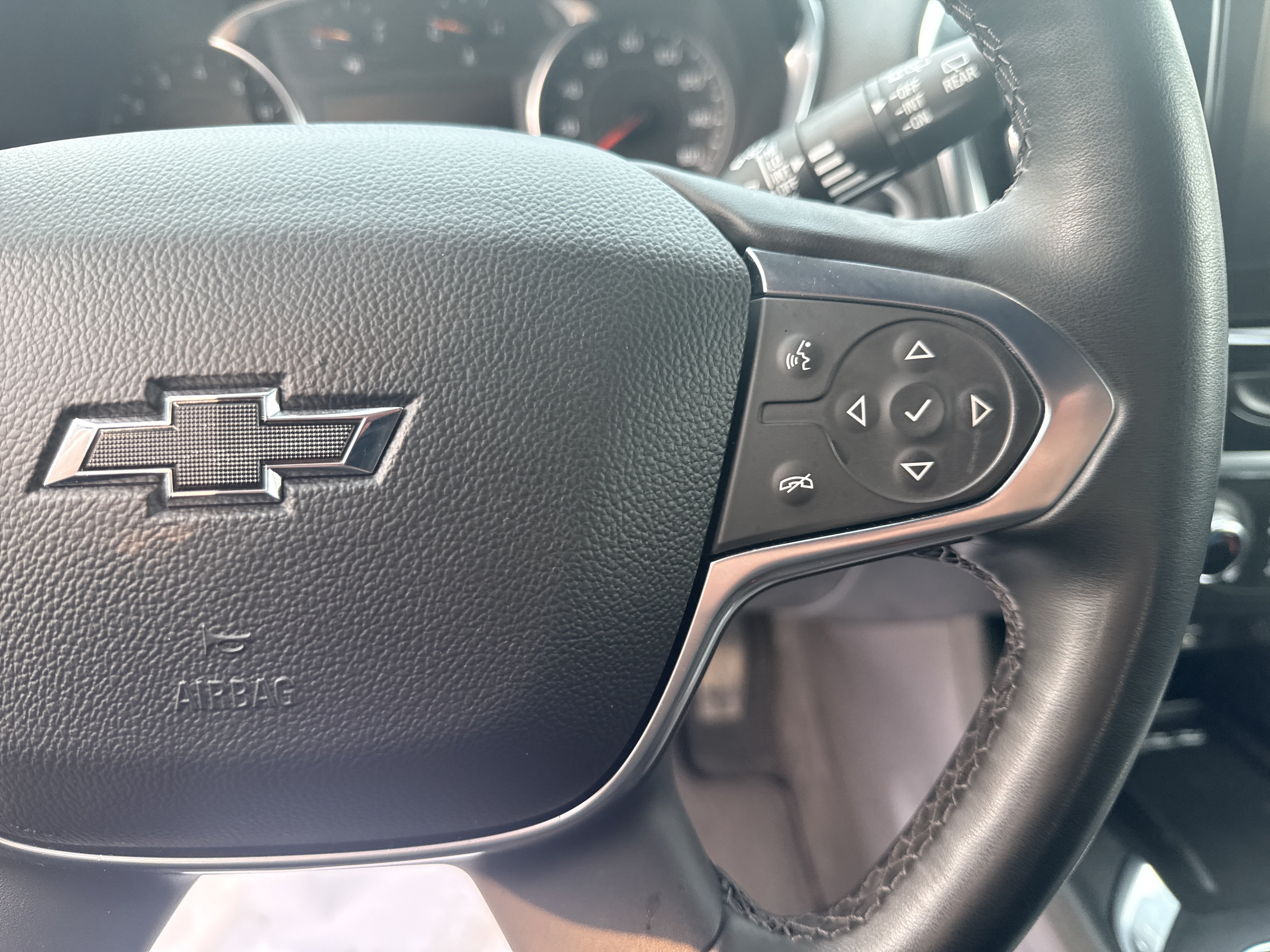 Used 2023 Chevrolet Traverse RS AWD/4WD image 22