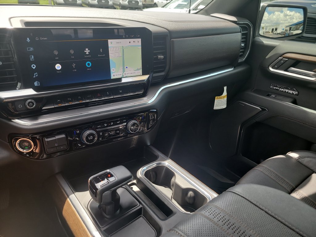 Used 2025 Chevrolet Silverado 1500 High Country w/ High Country Premium Package AWD/4WD image 20
