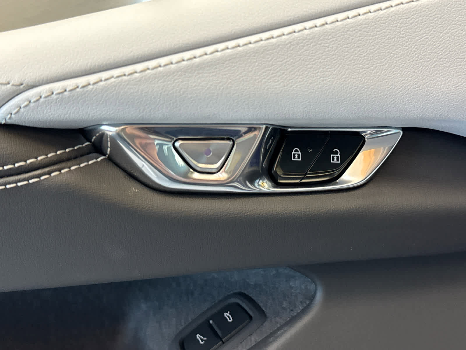 New 2026 Chevrolet Corvette Z06 w/ Battery Protection Package image 16