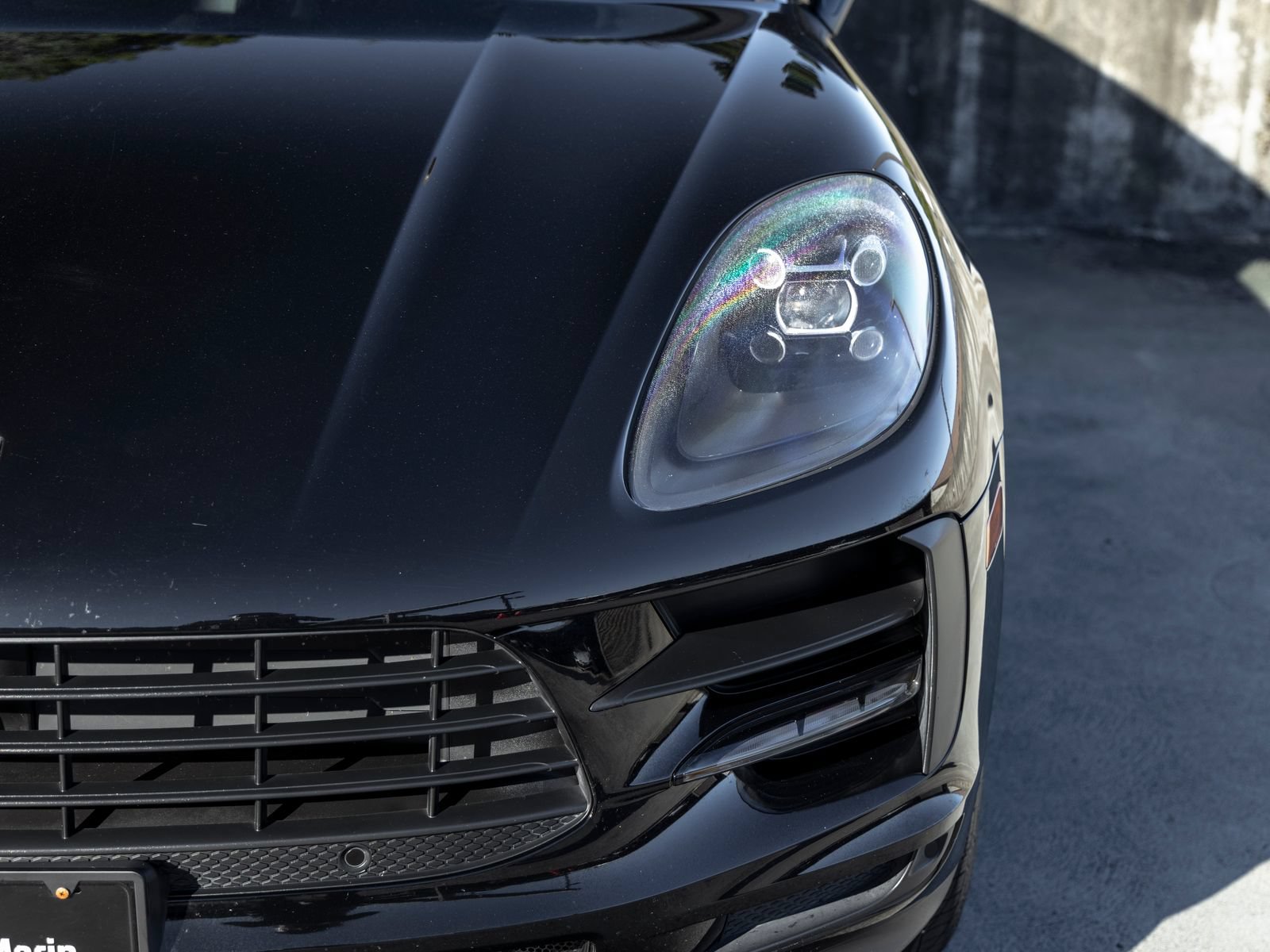 Certified 2021 Porsche Macan AWD/4WD image 16