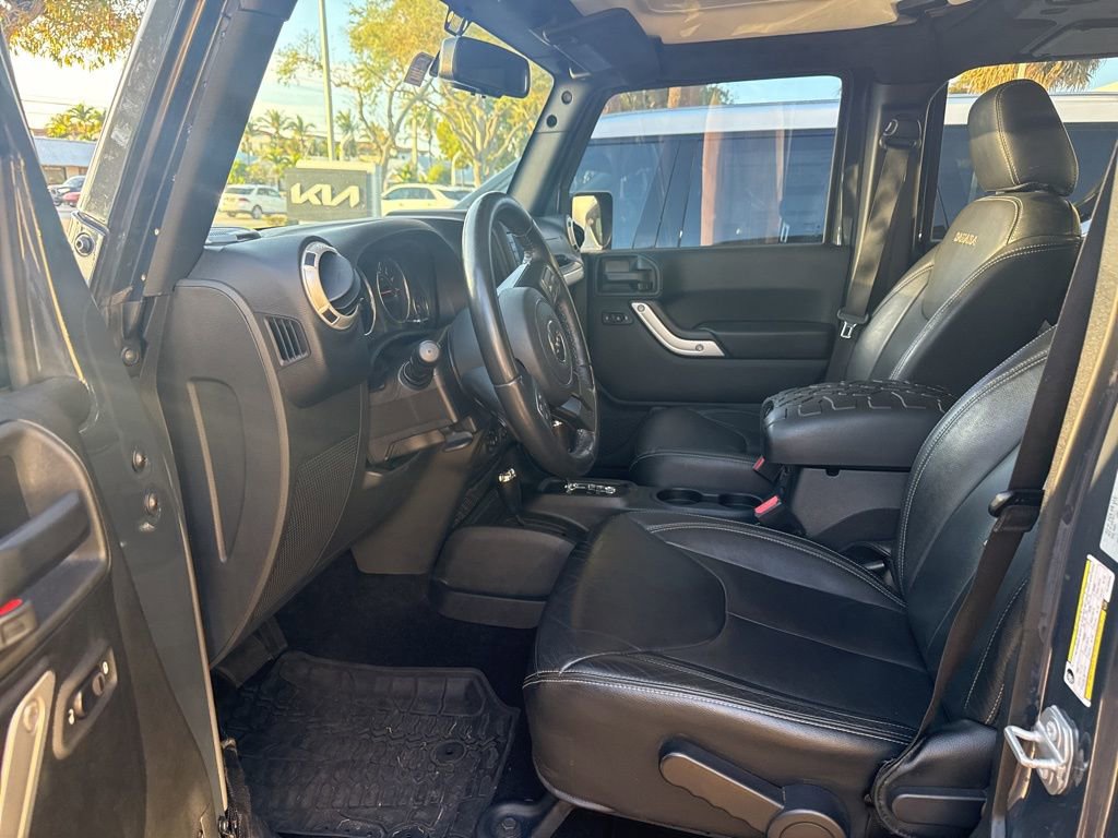 Used 2017 Jeep Wrangler Unlimited Sahara w/ Connectivity Group image 4