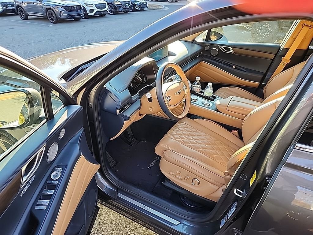 Used 2023 Genesis GV80 3.5T w/ Prestige Package image 4