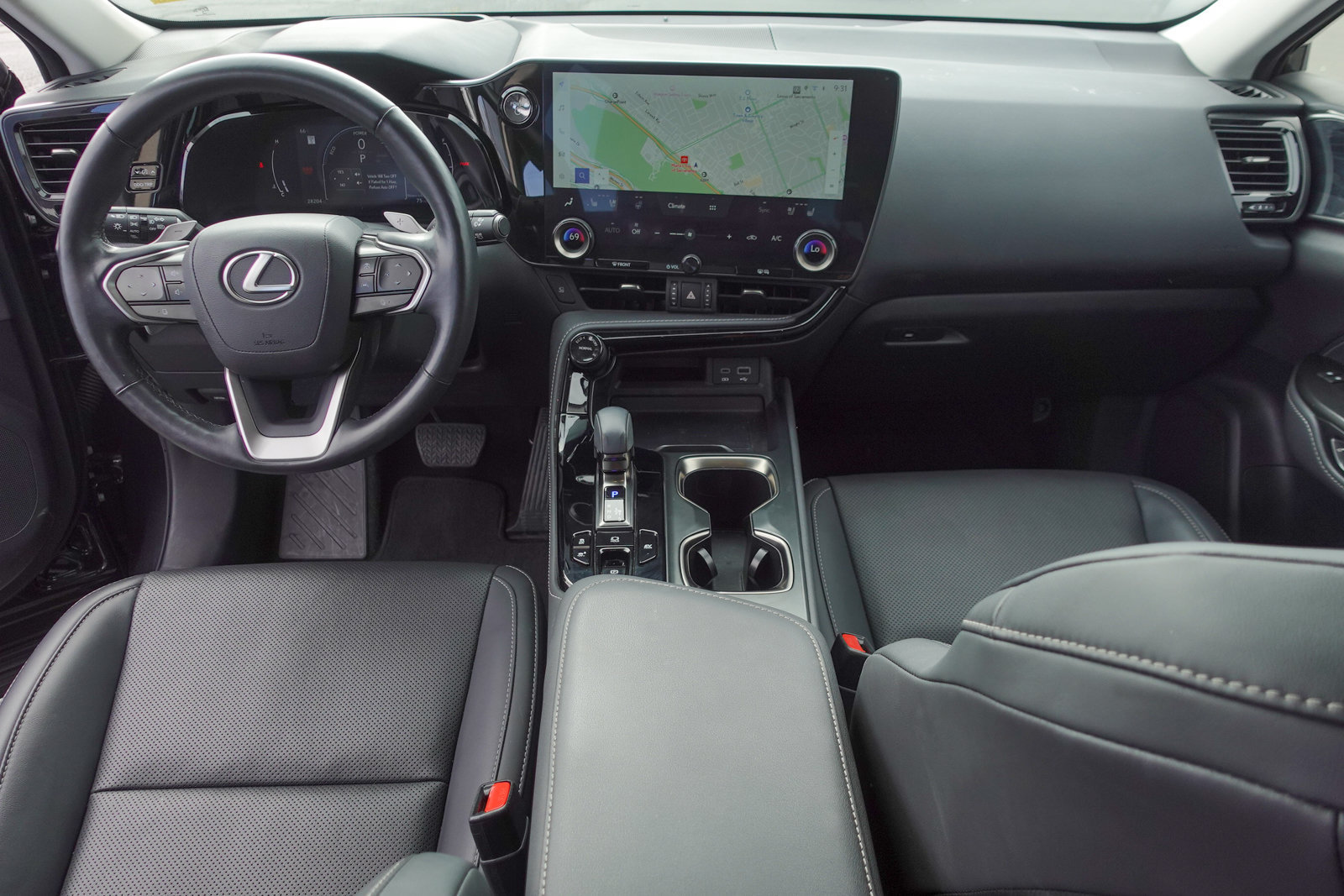 Used 2025 Lexus NX 350h AWD w/ Accessory Package (Z2) image 10