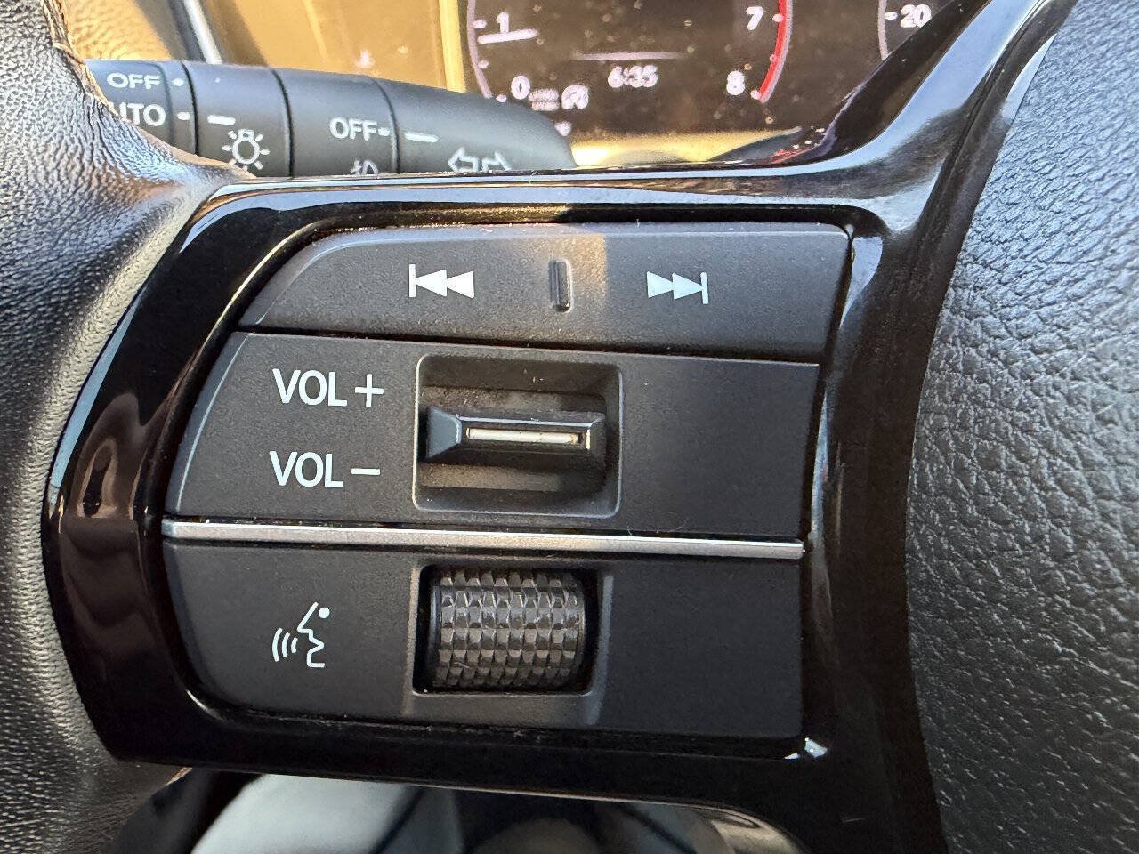 Used 2024 Honda Civic Sport Touring image 14