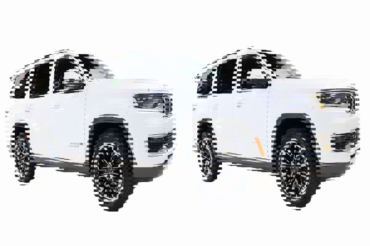 Used 2022 Jeep Wagoneer Series III w/ Premium Group I image 5