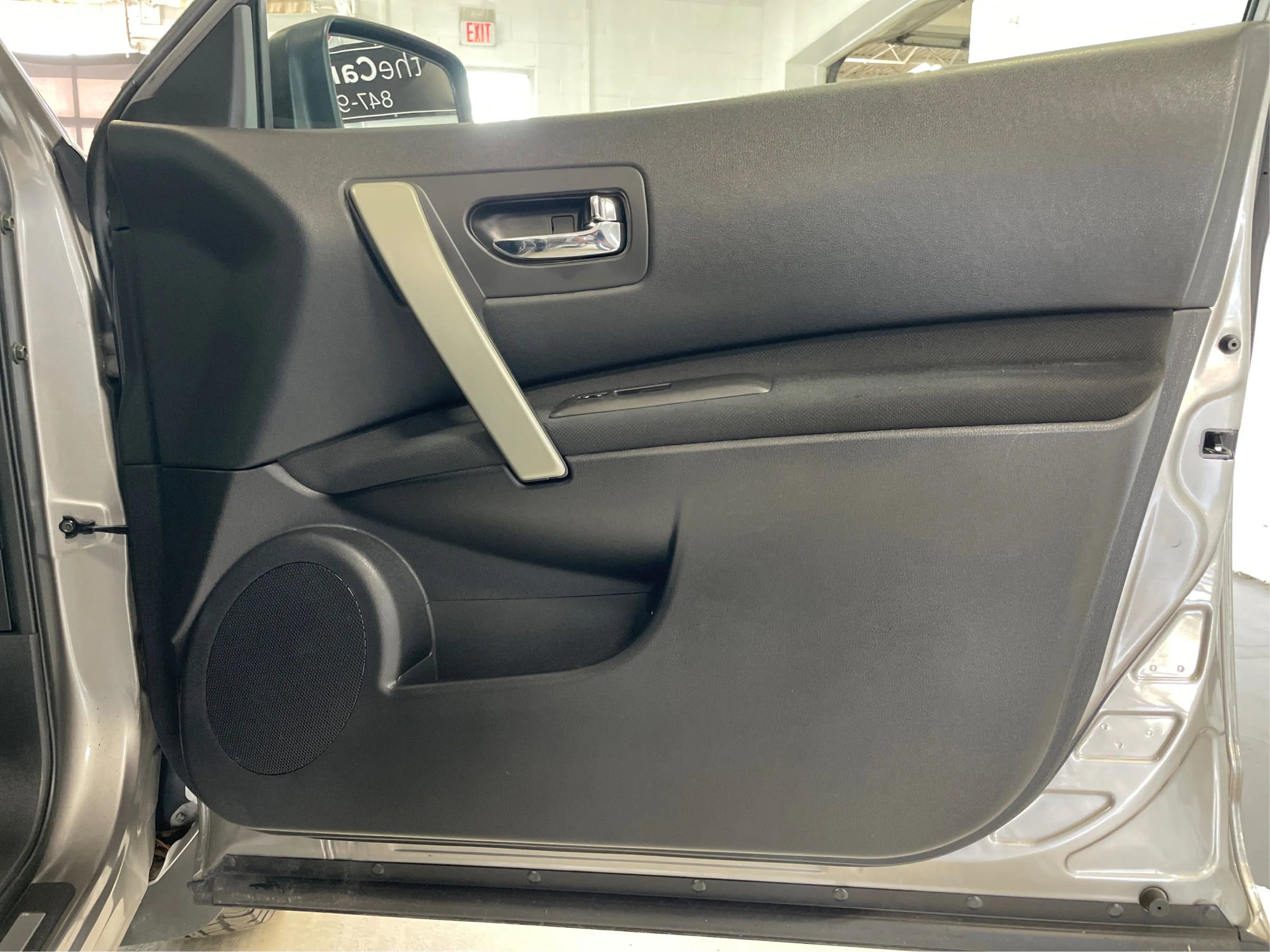 Used 2014 Nissan Rogue S image 24