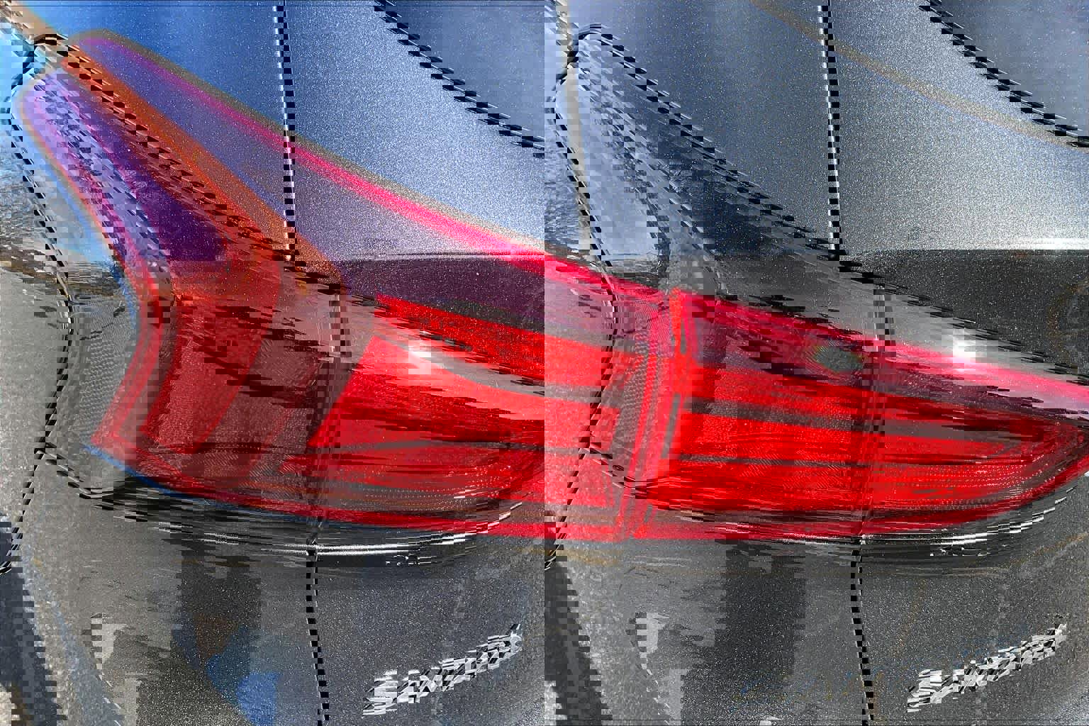 Used 2020 Hyundai Santa Fe SE w/ Cargo Package image 28