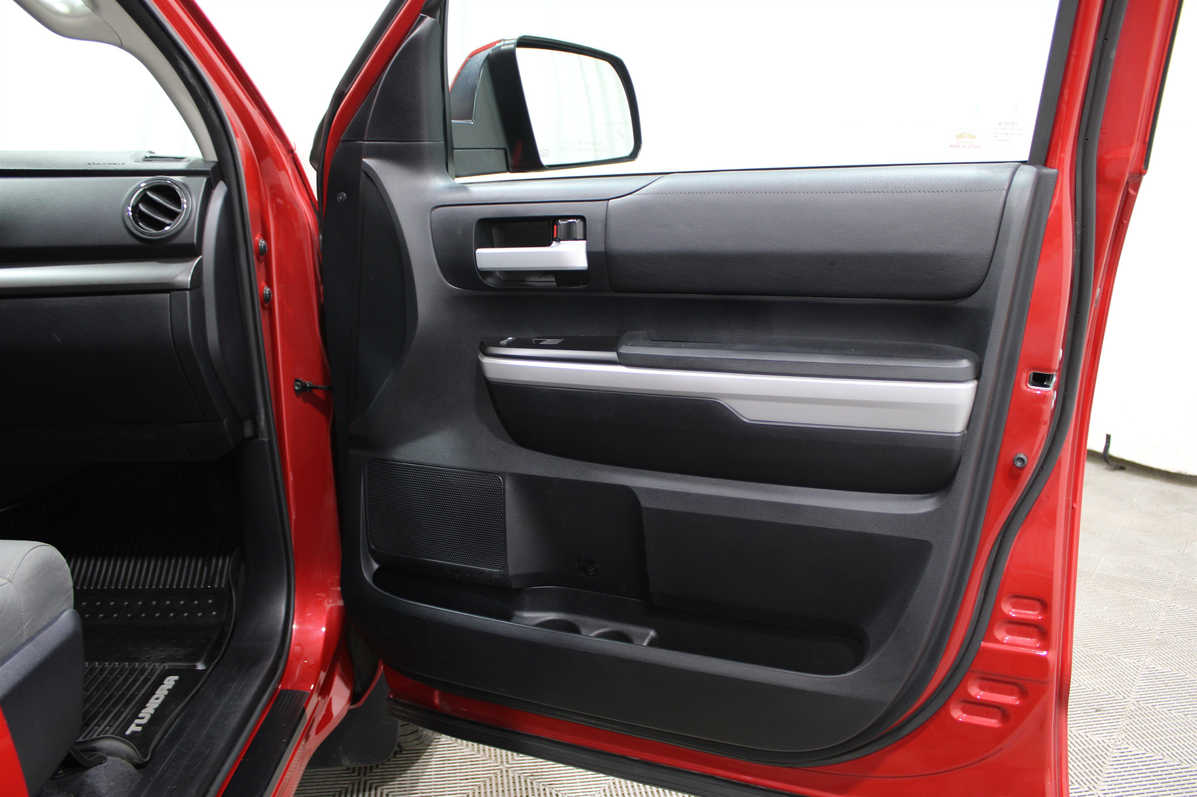 Used 2019 Toyota Tundra SR5 image 24