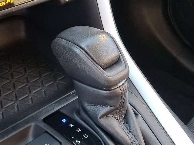 Used 2024 Toyota RAV4 LE FWD image 14