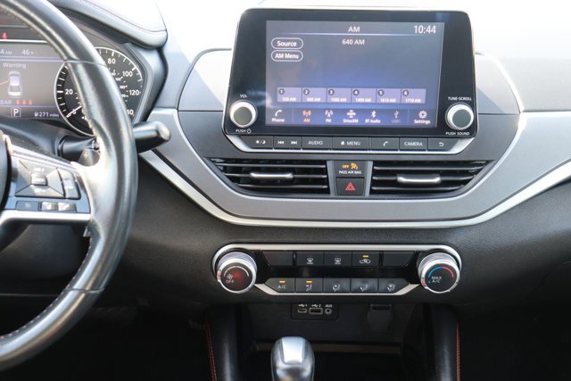 Used 2023 Nissan Altima 2.5 SR image 14