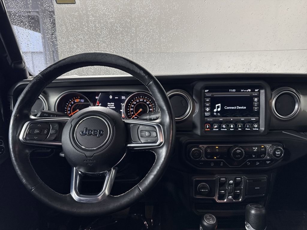 Used 2020 Jeep Wrangler Unlimited Sahara AWD/4WD image 16