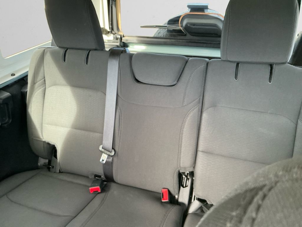 Used 2023 Jeep Wrangler Sahara image 13