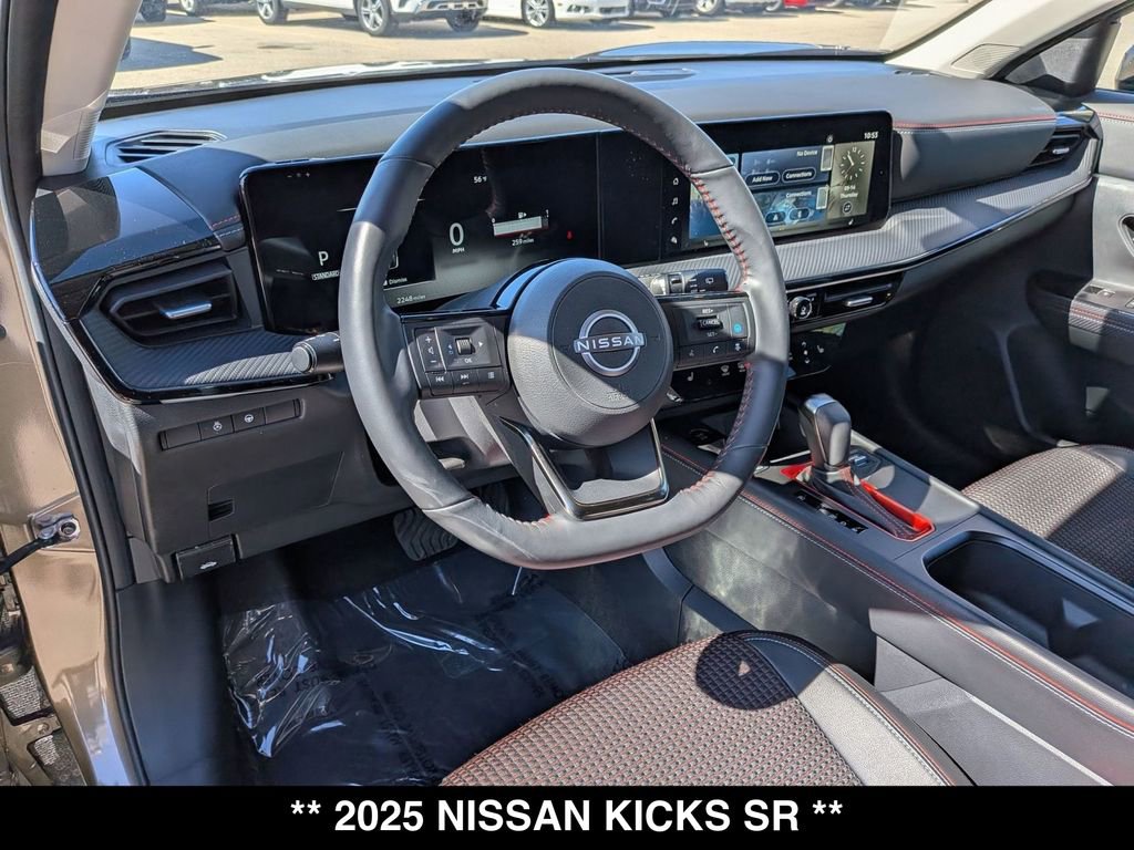 Used 2025 Nissan Kicks SR w/ SR Premium Package AWD/4WD image 2