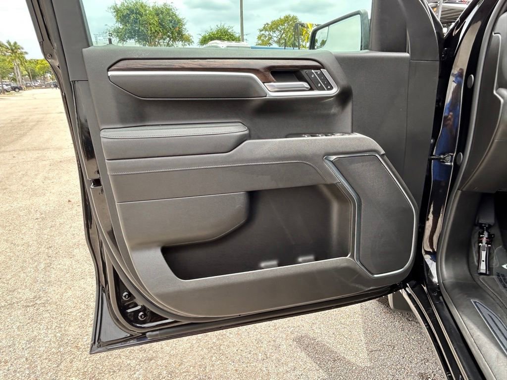 Used 2026 GMC Sierra 1500 SLT RWD image 36