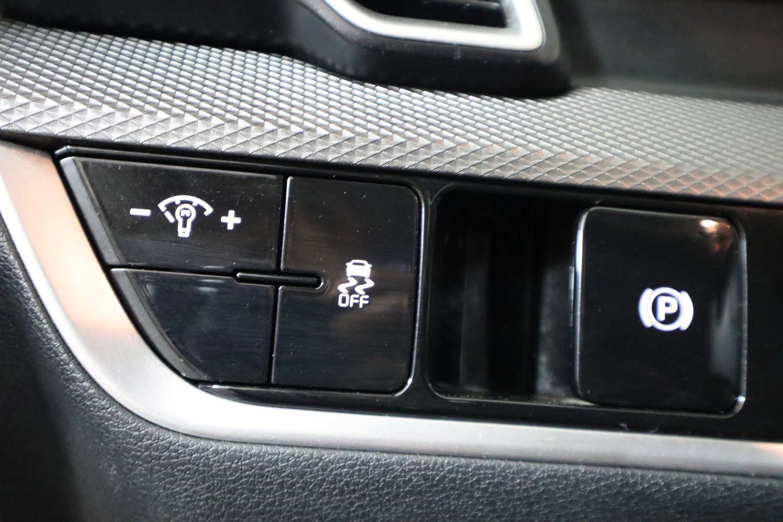 Used 2023 Kia Sportage LX image 37