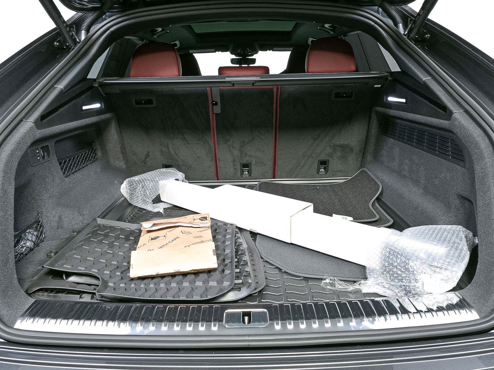 New 2026 Audi SQ8 Prestige AWD/4WD image 32