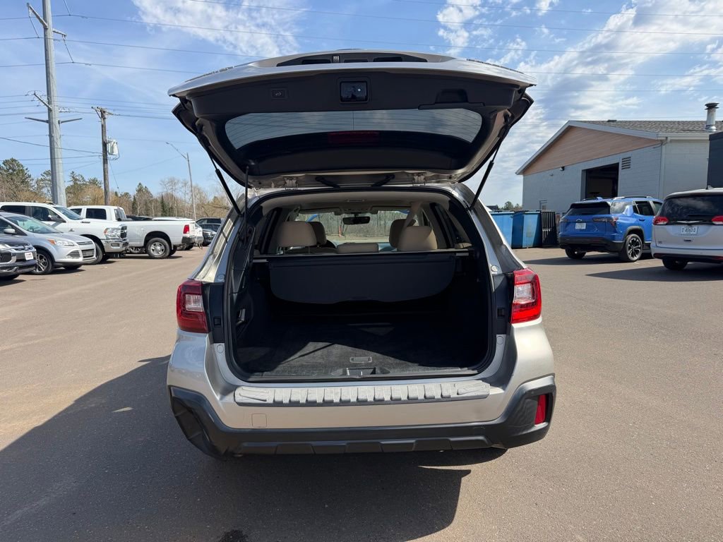 Used 2018 Subaru Outback 2.5i Premium AWD/4WD image 19