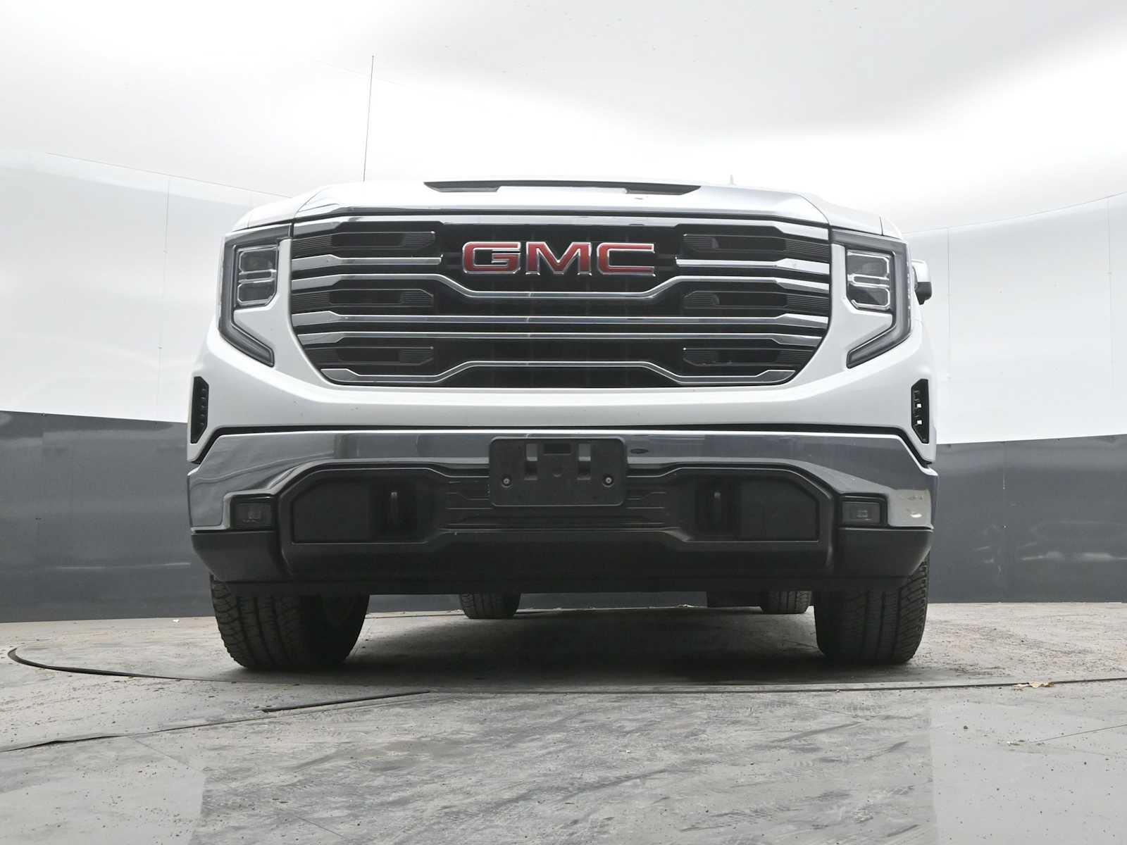 Used 2023 GMC Sierra 1500 SLT w/ SLT Premium Package AWD/4WD image 27