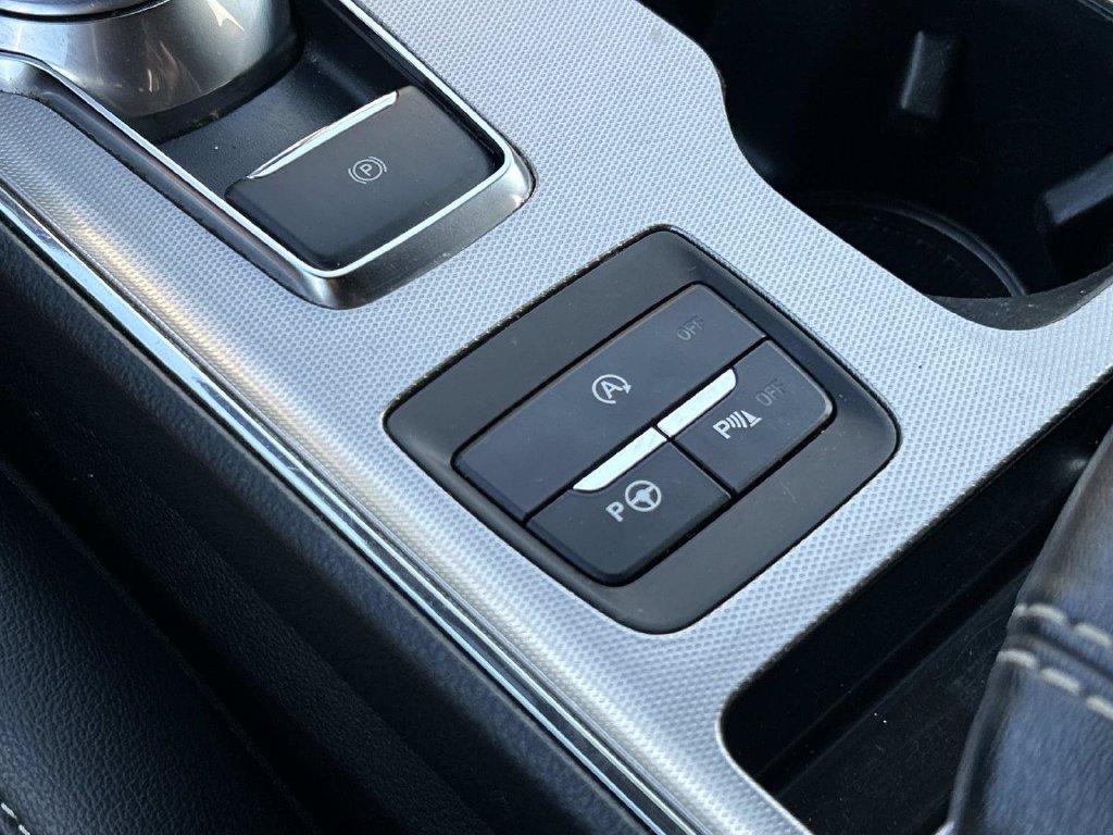 Used 2022 Ford Edge ST w/ Equipment Group 401A AWD/4WD image 43