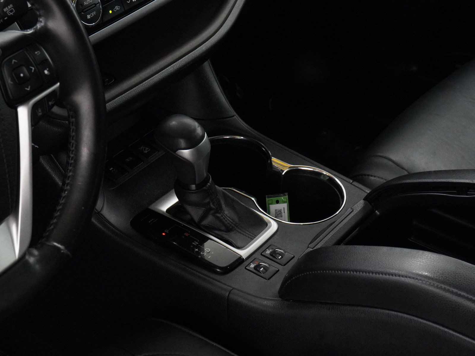 Used 2017 Toyota Highlander XLE image 21