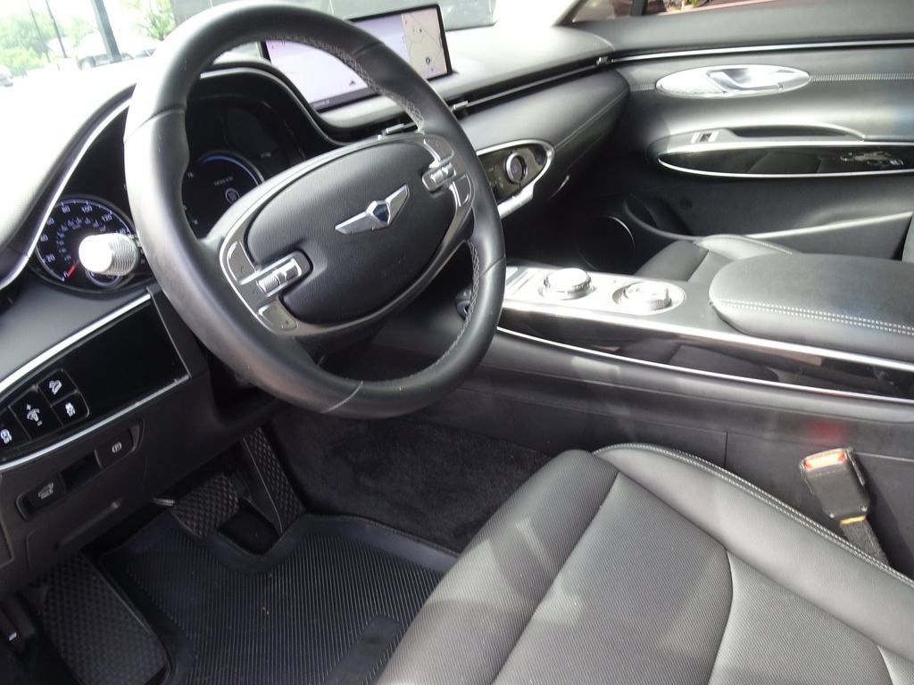 Used 2023 Genesis GV70 2.5T AWD/4WD image 11
