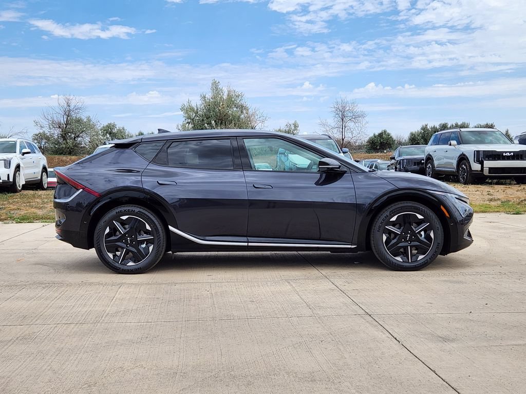 New 2026 Kia EV6 Wind AWD/4WD image 2
