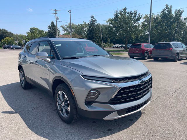 Used 2024 Chevrolet Blazer LT w/ Convenience Package FWD image 13