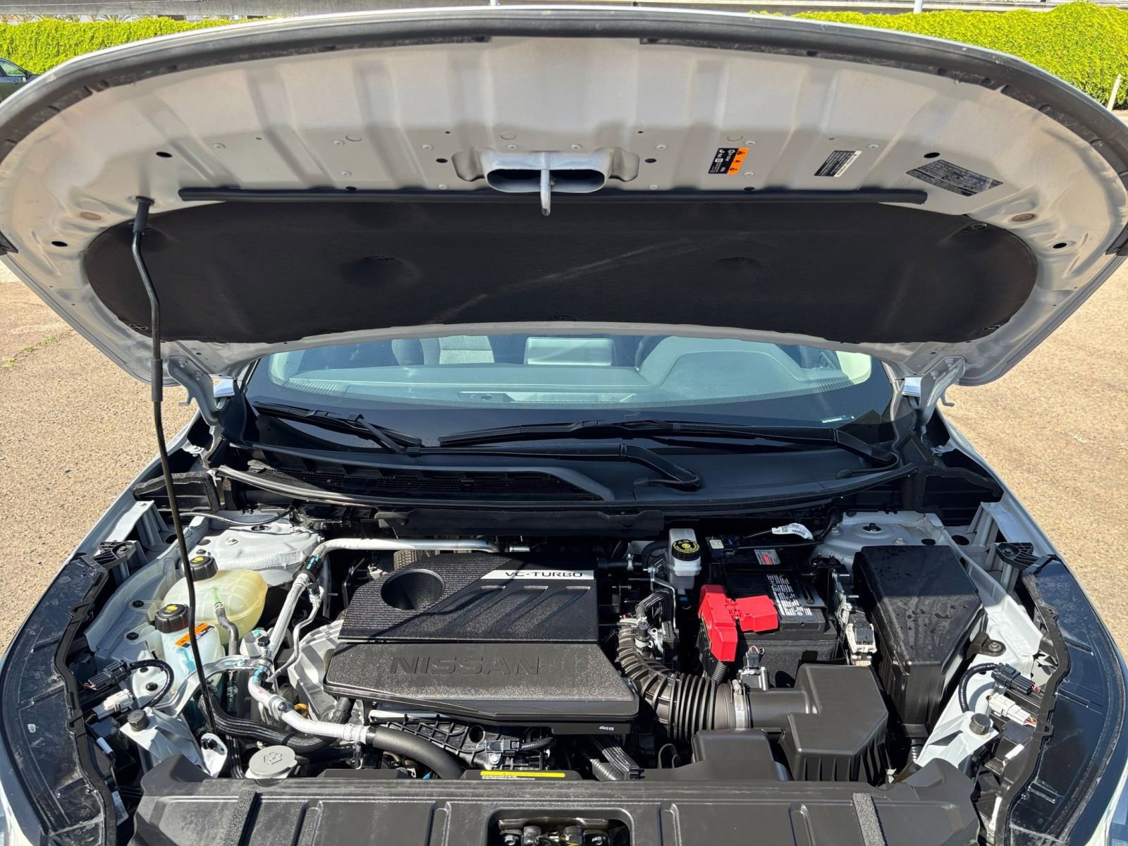 Used 2025 Nissan Rogue SV FWD image 34
