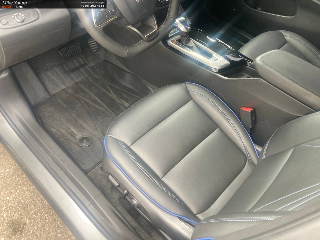 Used 2025 Buick Envista Sport Touring w/ Convenience I Package FWD image 20