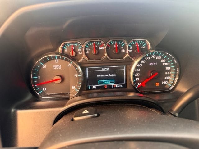 Used 2019 Chevrolet Silverado 1500 LT AWD/4WD image 16