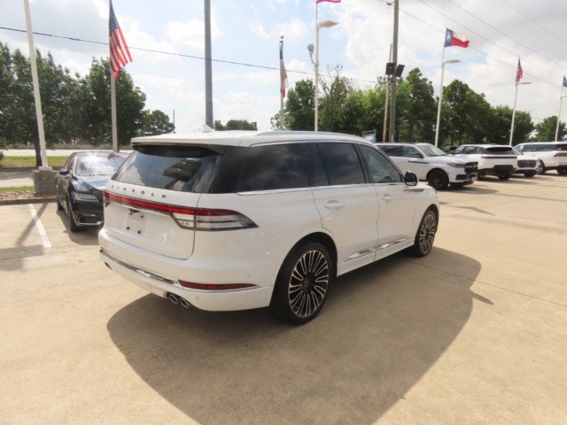 Certified 2022 Lincoln Aviator Black Label AWD/4WD image 9