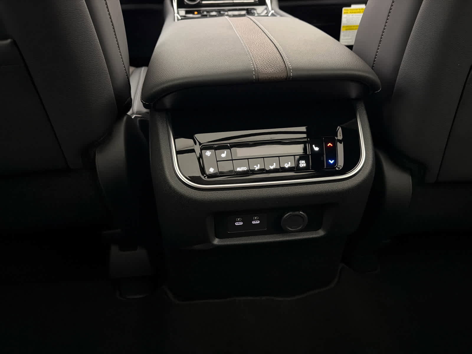 New 2026 Nissan Armada Platinum image 22