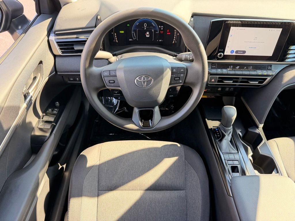 Used 2026 Toyota Camry LE FWD image 16