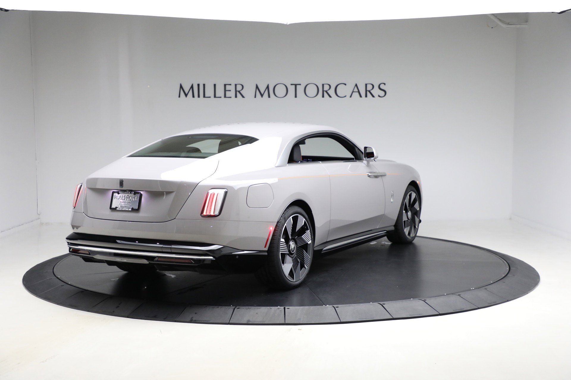 New 2026 Rolls-Royce Spectre image 10