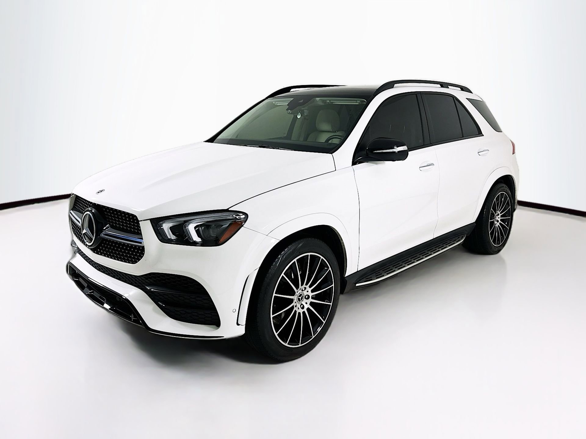 Used 2023 Mercedes-Benz GLE 350 4MATIC image 3
