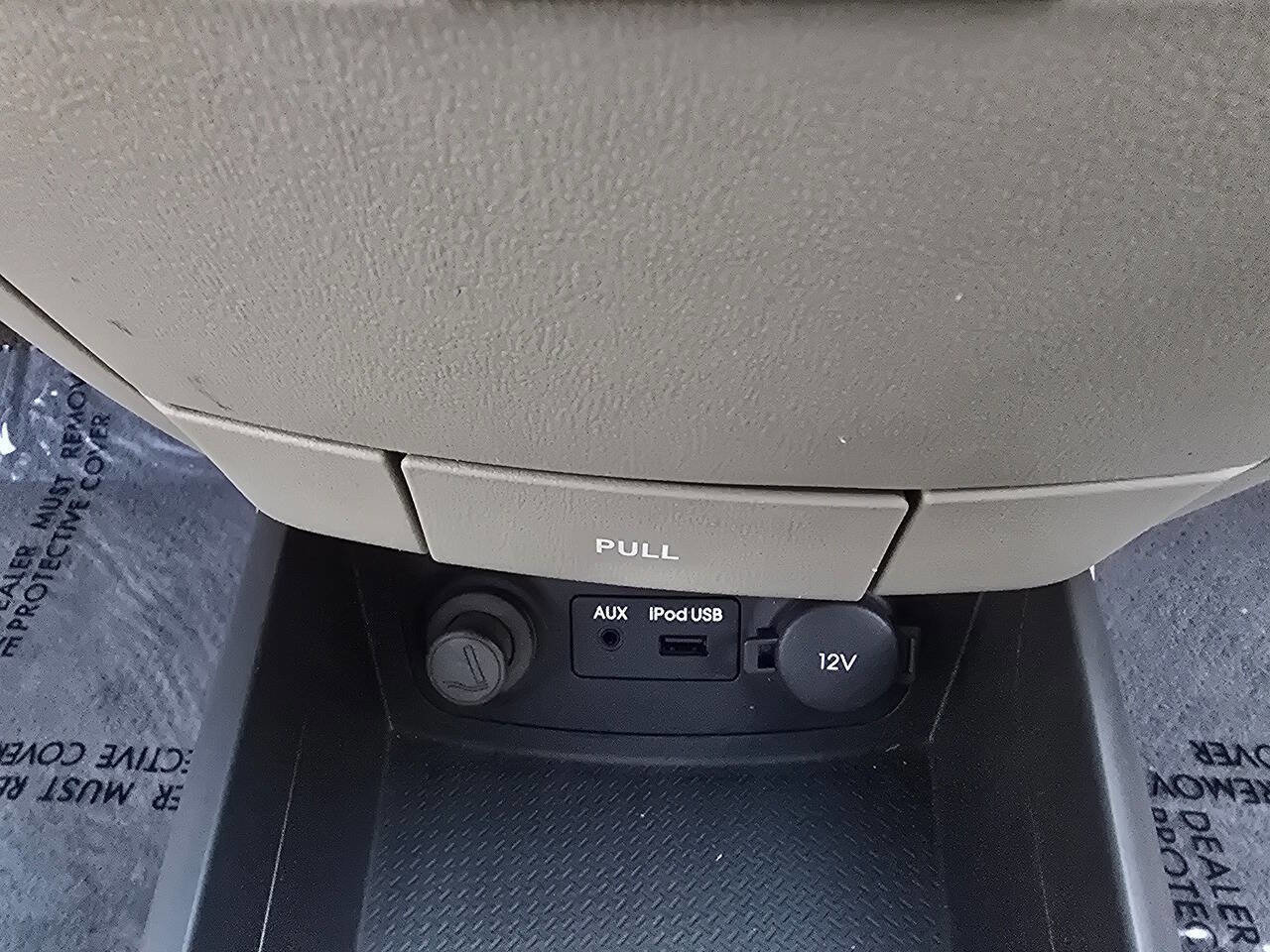 Used 2010 Hyundai Elantra GLS FWD image 27