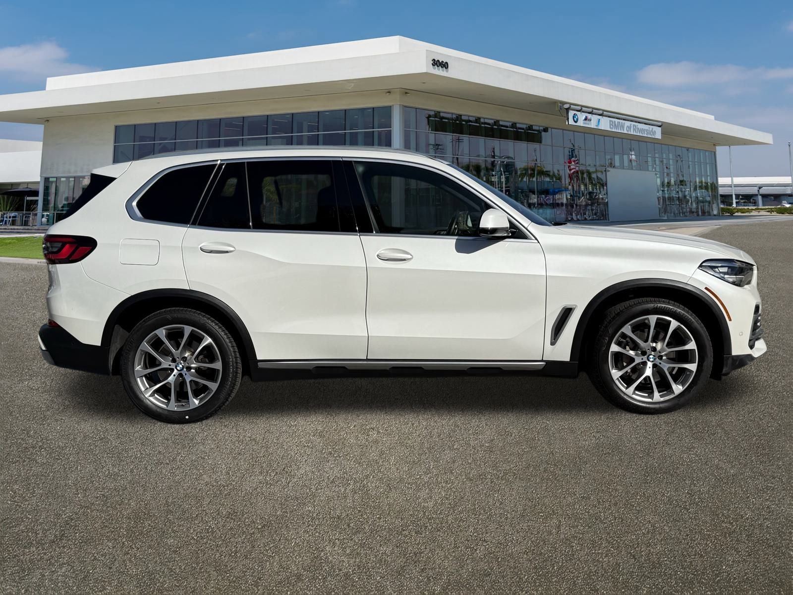 Certified 2022 BMW X5 xDrive40i image 12