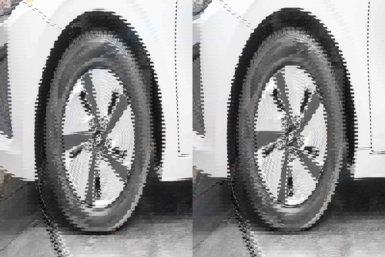 Used 2020 Hyundai Ioniq Blue image 13