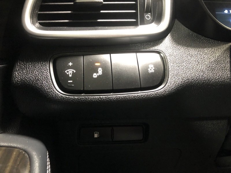 Used 2019 Kia Sorento LX w/ LX Convenience Package image 20