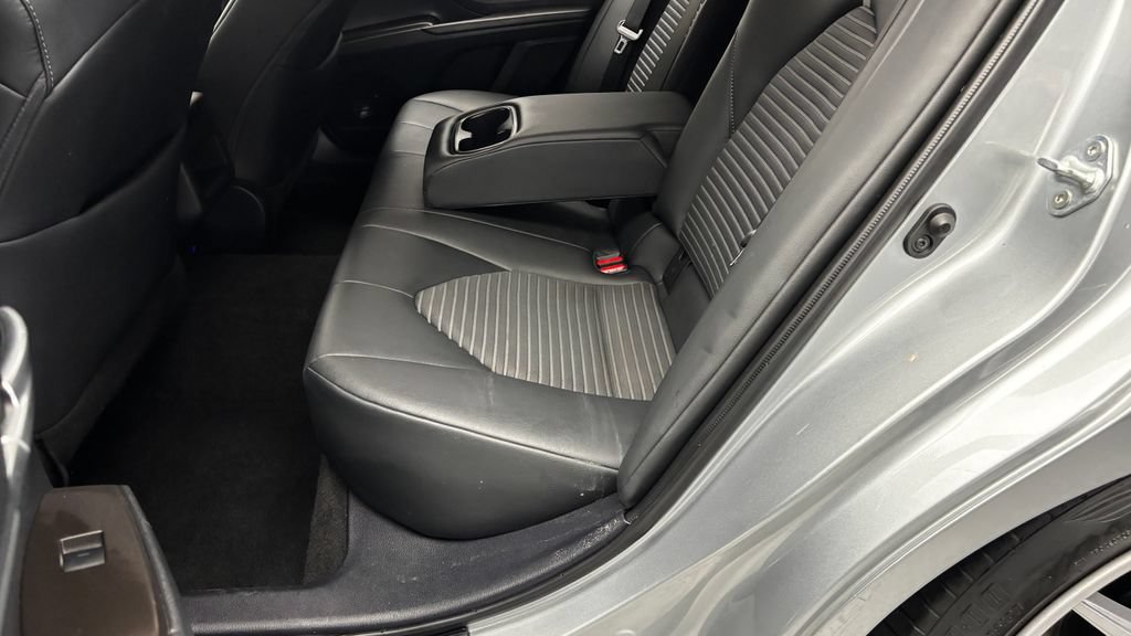 Used 2023 Toyota Camry SE AWD/4WD image 36