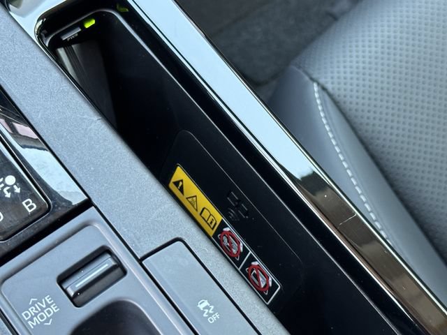 Used 2023 Toyota Prius XLE FWD image 22